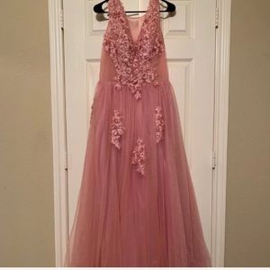 Prom, birthdays, debut and quinceanera dress